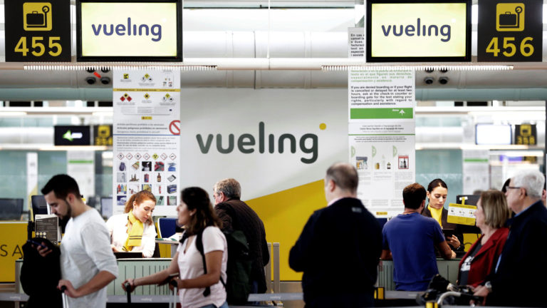 vueling check in baggage cost